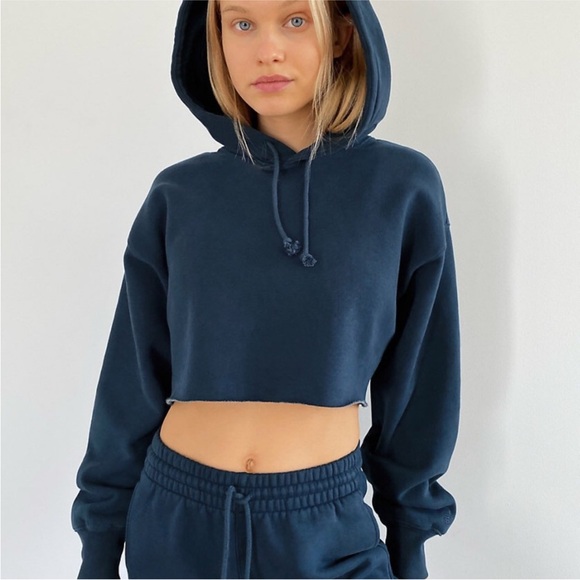 *SOLD* TNA cozy af sweatsuit set - Picture 1 of 11